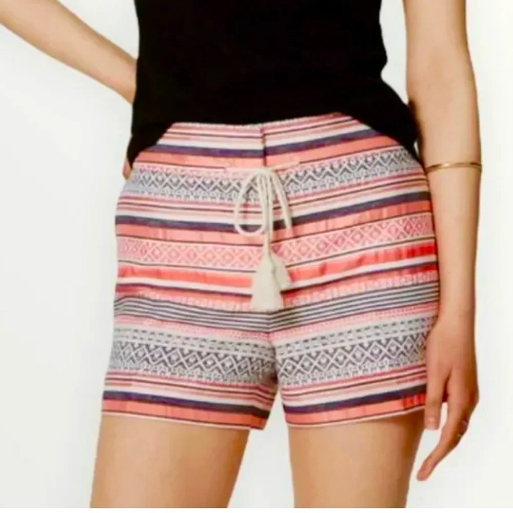 Ann‎ Taylor The Riviera Shorts  Womens Size 8 Textured  Aztec Stripe Boho NWT